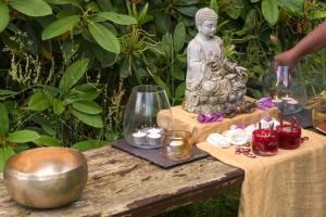 Garden shrine